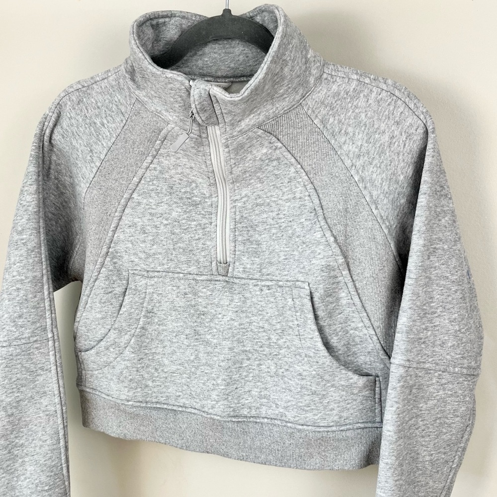 Cropped 1/2 Zip Sweatshirt